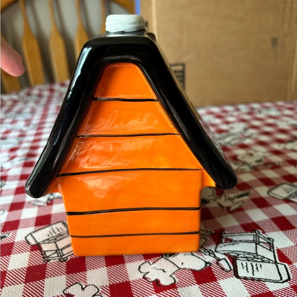 Peanuts Snoopy Ceramic Figurine with Orange Doghouse - soap dispenser